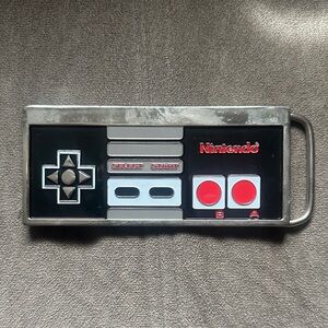 Nintendo Retro Controller Belt Buckle - Black and Red